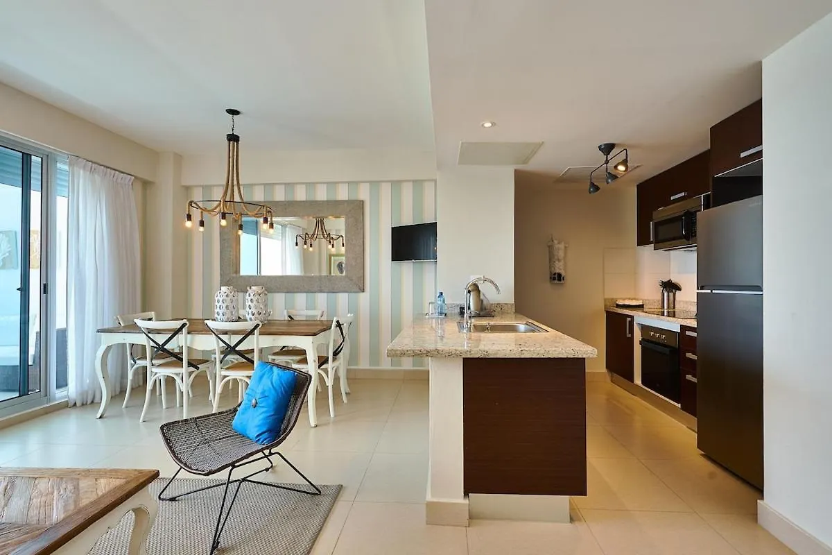 Escape Beachfront Condo At Las Olas In 후안돌리오 0*,  도미니카 공화국